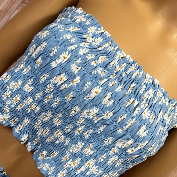 Pink Lily Dainty Daisies Blue Floral Smocked Two Piece Skirt Set - Picture 4 of 12